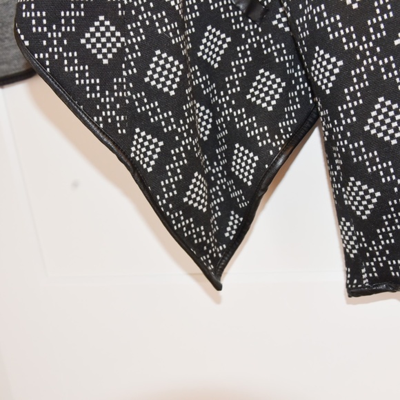 SANDRO Jacket - Black and White size large as new feminine floaty by SANDRO - Picture 5 of 6